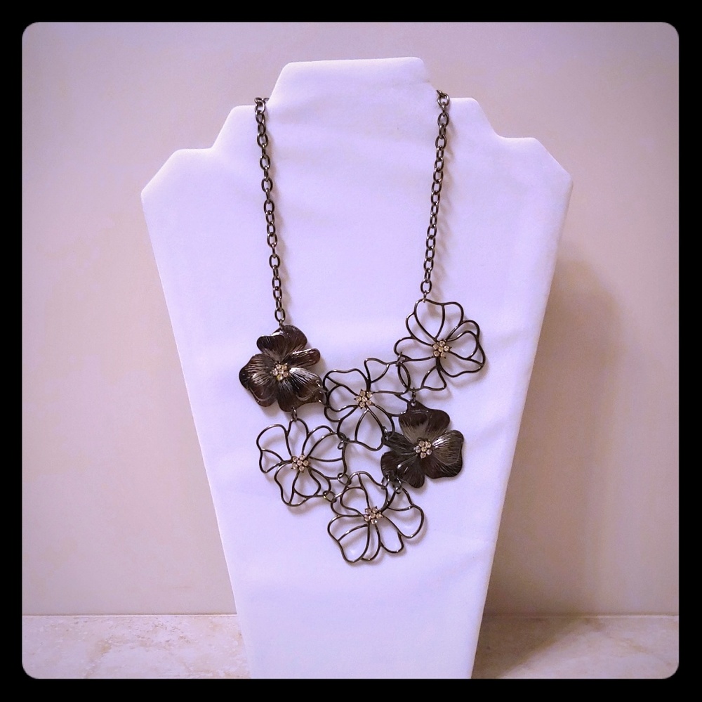 Stunning "Black Tie" Choker Style Necklace, NWT!